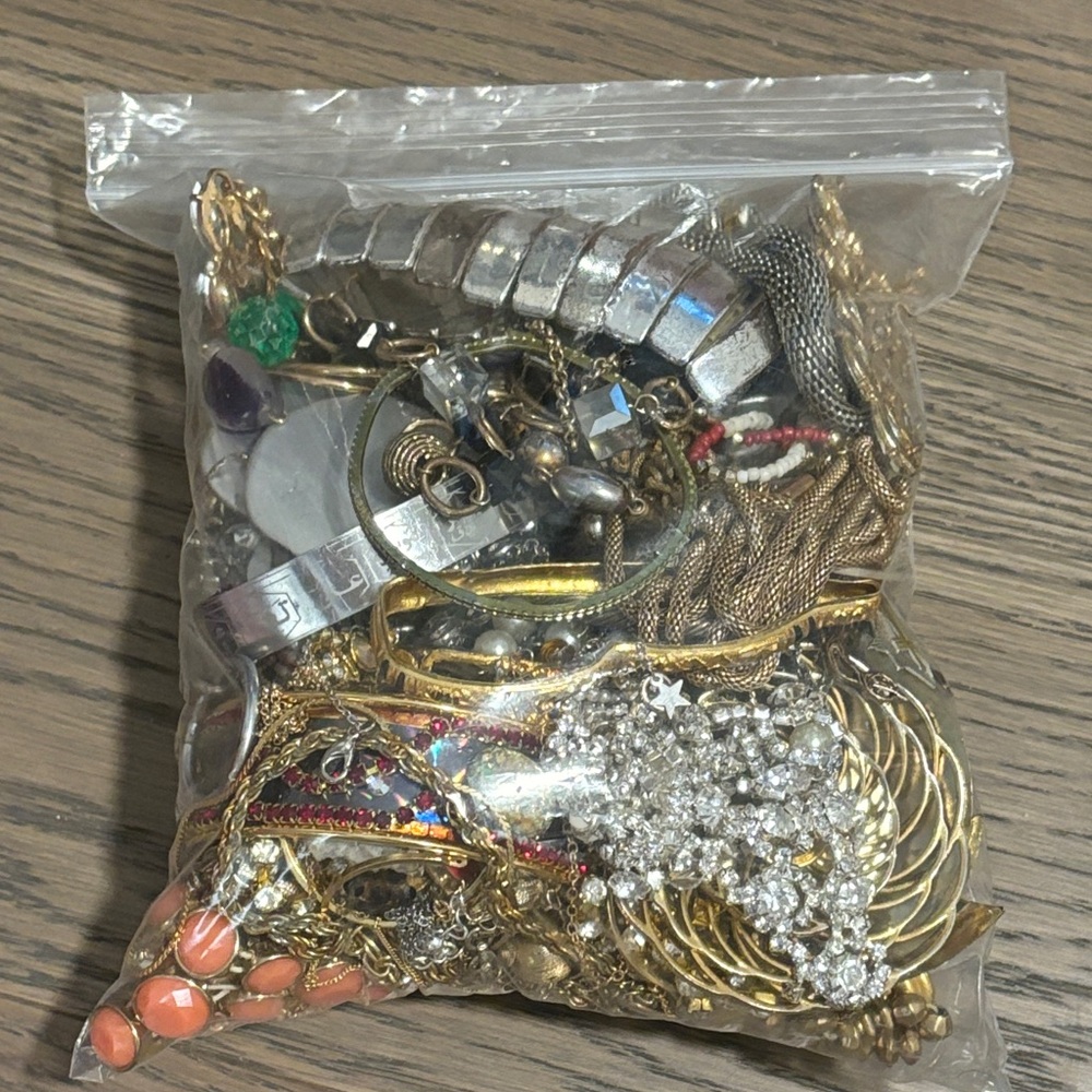 Jewelry bag, crafting broken, busted & junk jewelry lot